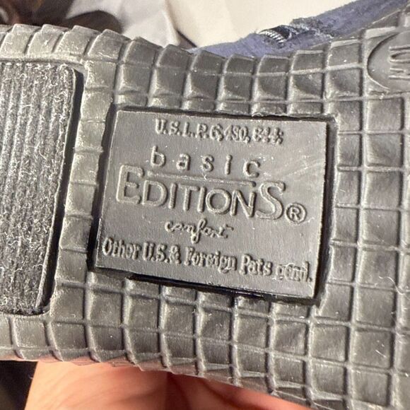 Basic Editions Navy suede ankle booties. Size 10 Wide US - Picture 8 of 9